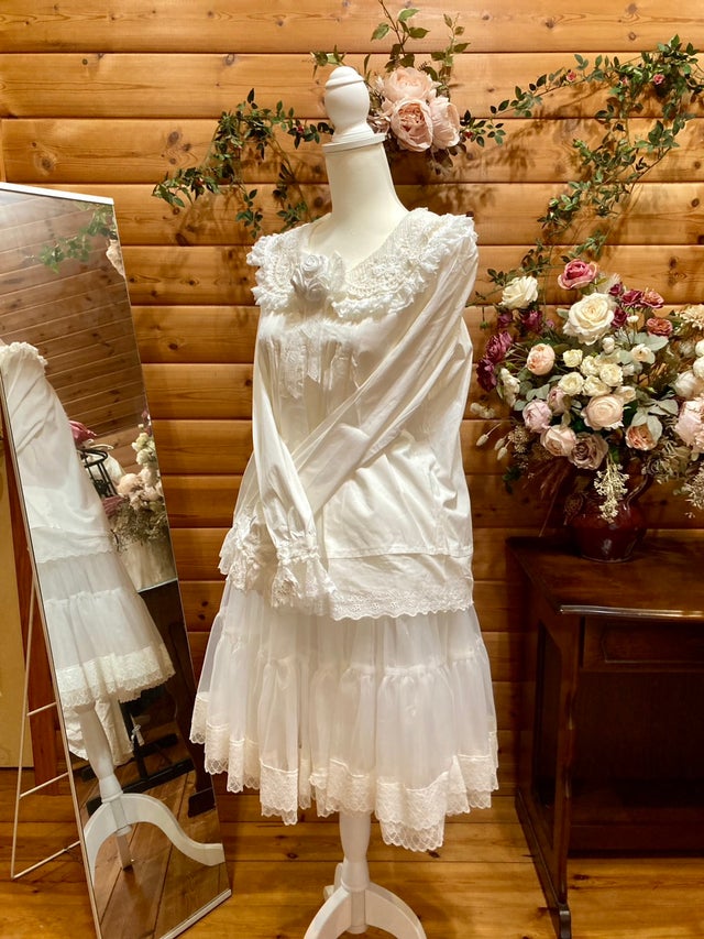 モモコハウス 紫エプロン、ポシェット、ヘッドドレスセット すべての商品 | モモコハウス