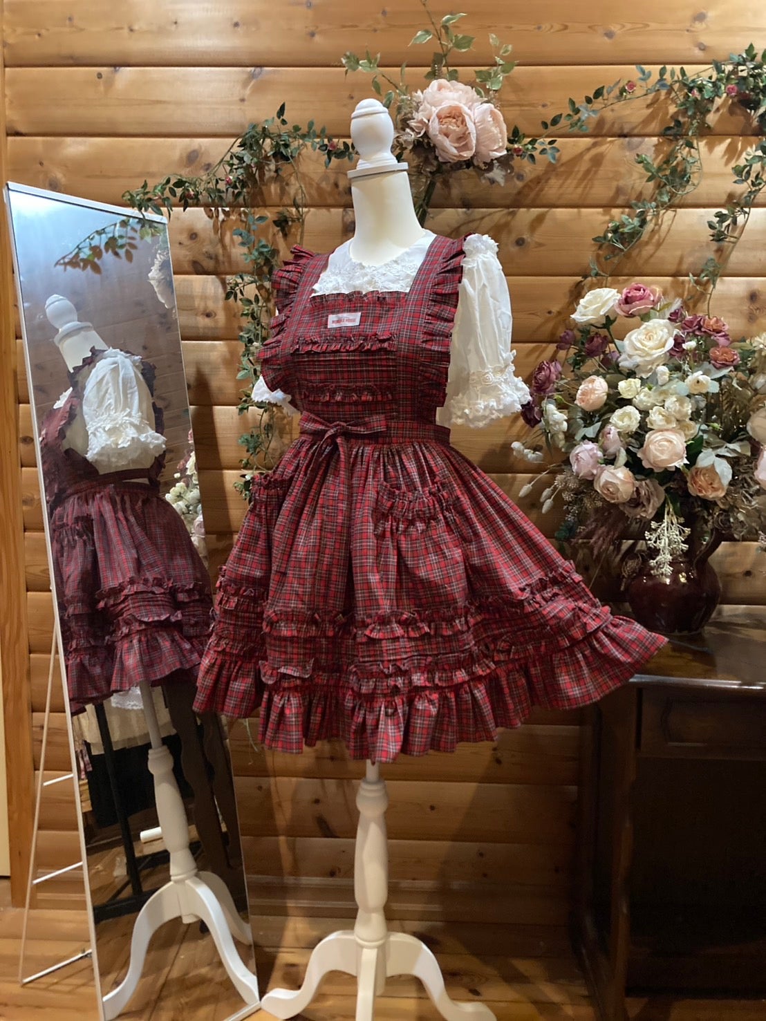 モモコハウス エプロンワンピース ピンクハウス カネコイサオ モモコハウス エプロンワンピース ピンクハウス カネコイサオ モモコ