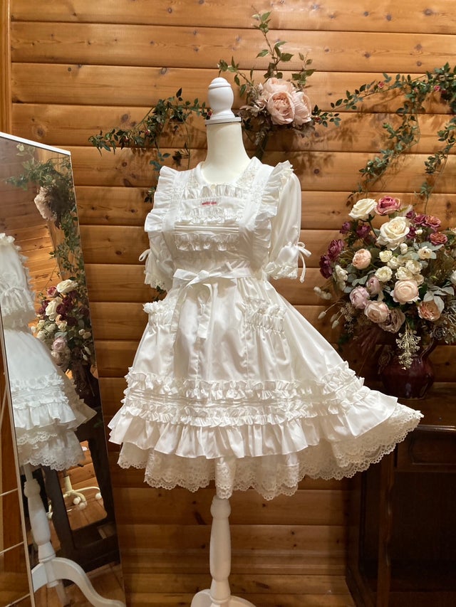 モモコハウス フリルエプロン コサージュ付き すべての商品 | モモコハウス