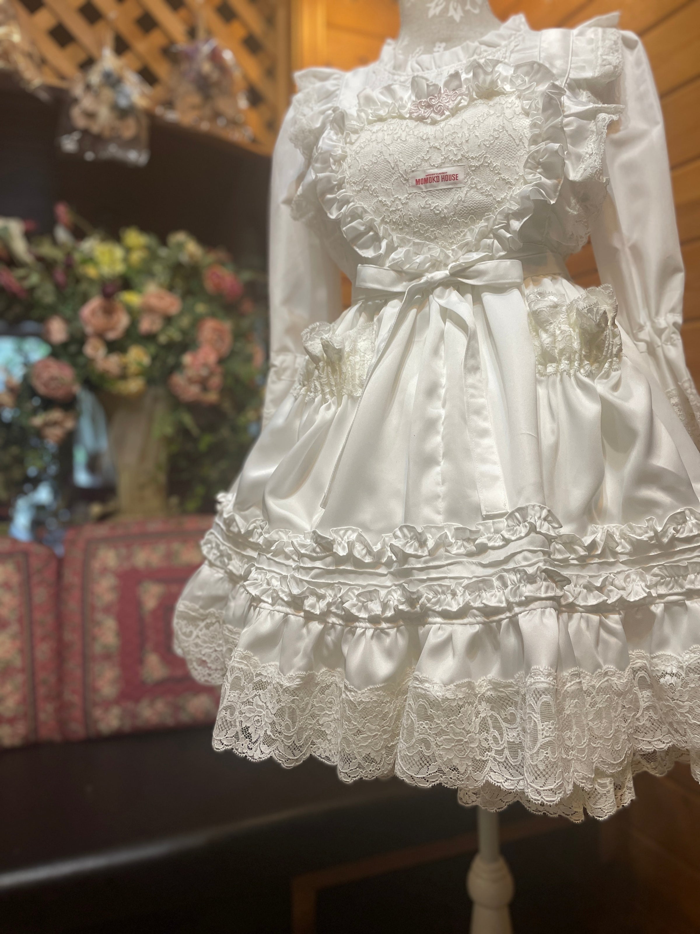 ミディアム みすぼらしく レースエプロン モモコハウス